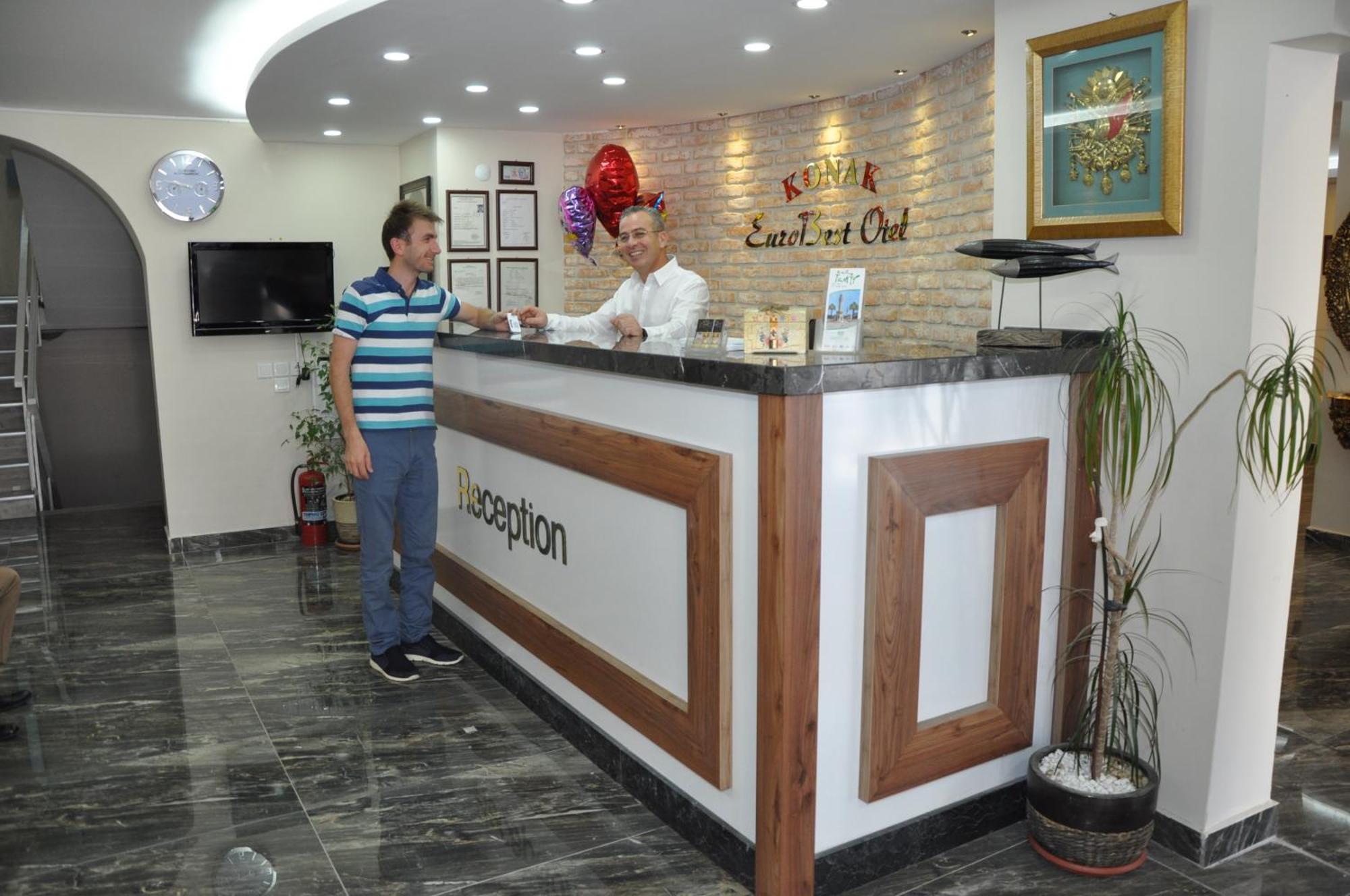 Konak Eurobest Otel Izmir Exterior photo