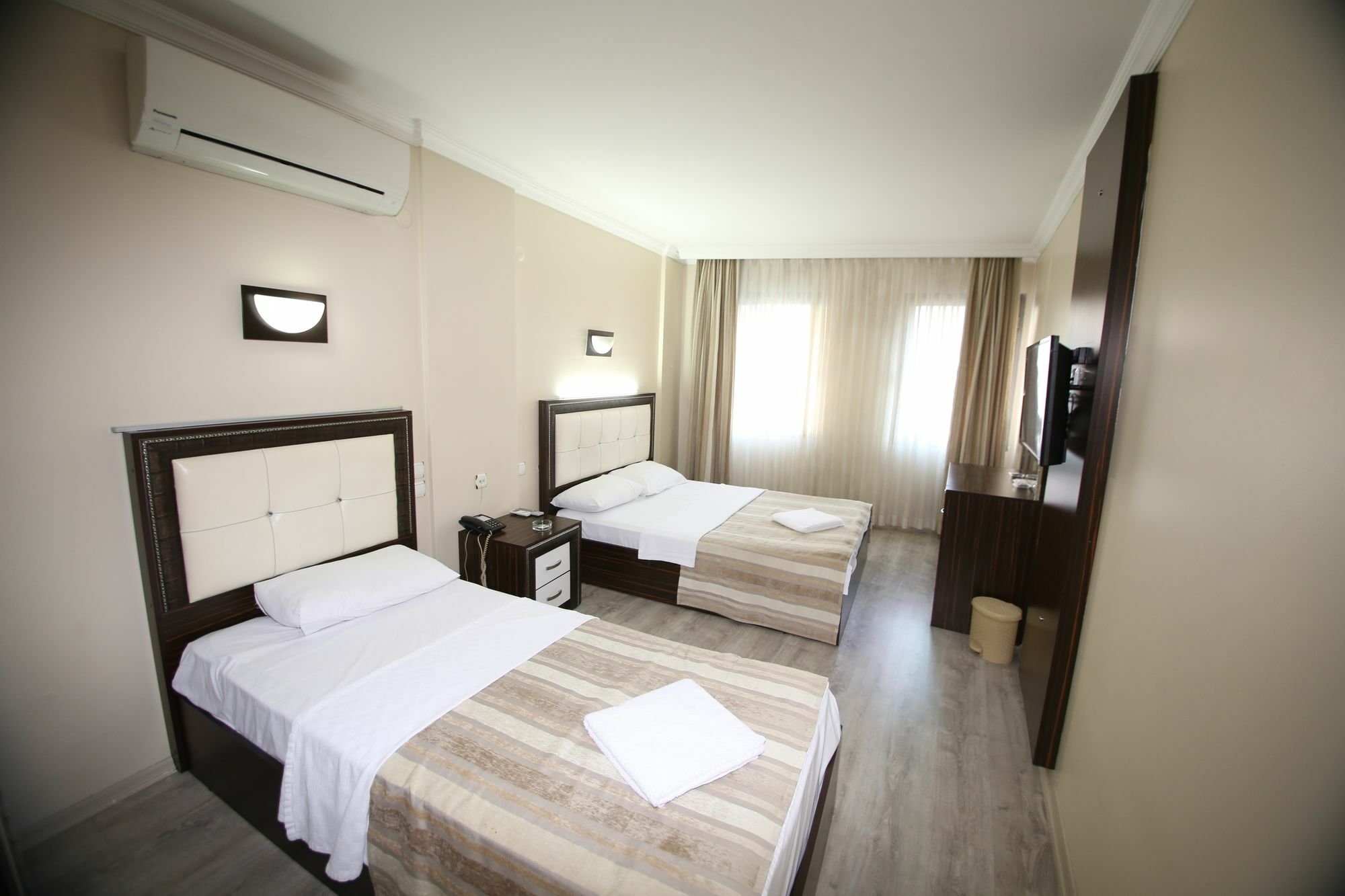 Konak Eurobest Otel Izmir Exterior photo